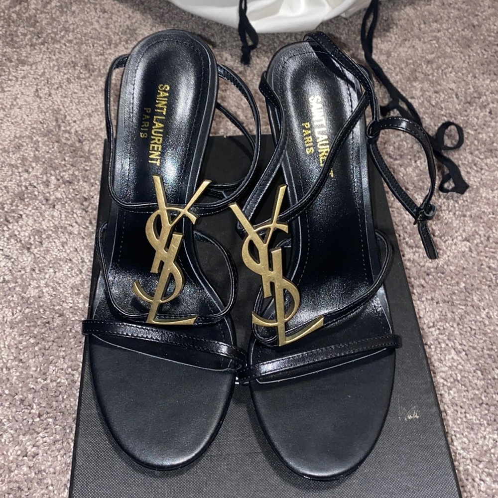 YSL Heels Brand New - Picture 1 of 3